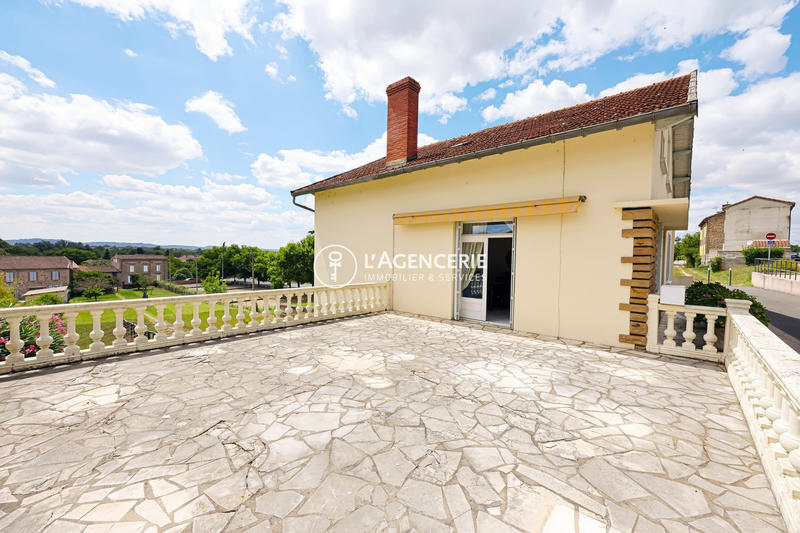 Maison traditionnelle - 104 m² - 4 pièces