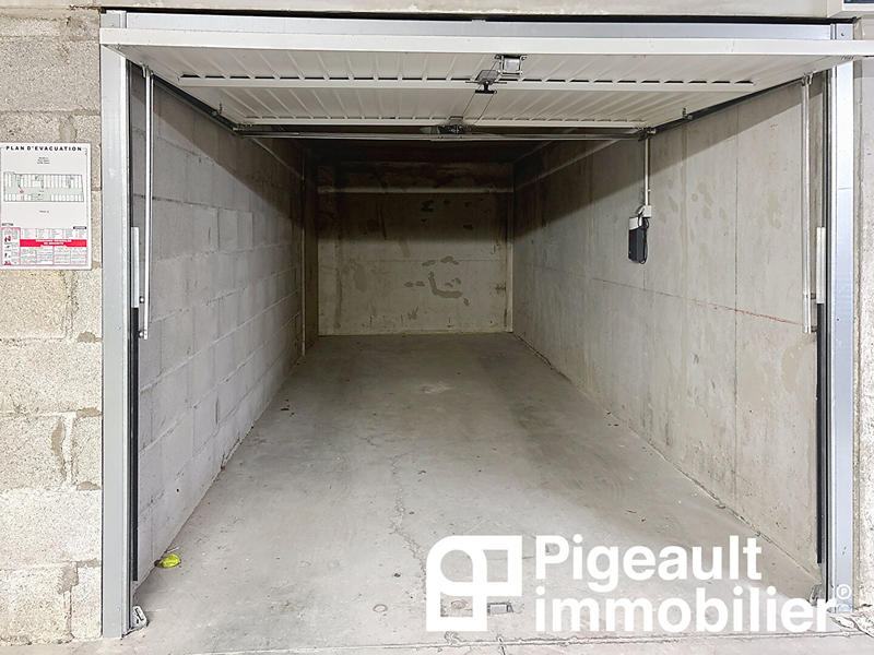 Appartement - 95 m² - 4 pièces