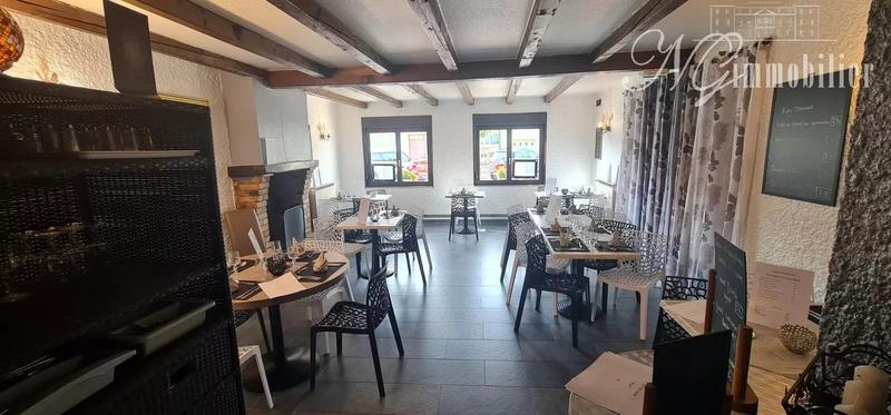 Immeuble mixte - 420 m² - 10 pièces