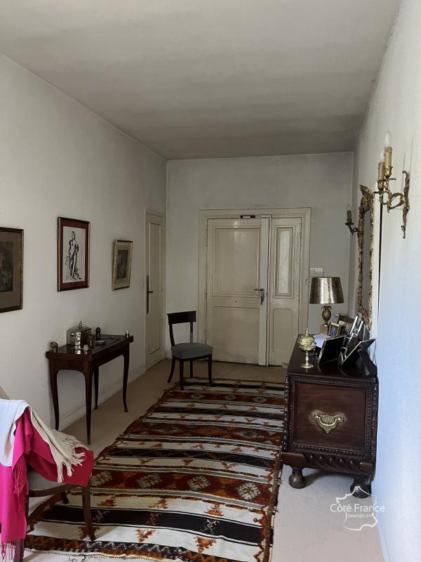 Mas - 258 m² - 5 pièces