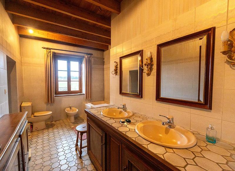 Corps de ferme - 195 m² - 5 pièces