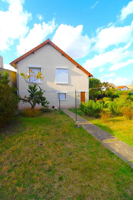 Maison - 88 m² - 4 pièces
