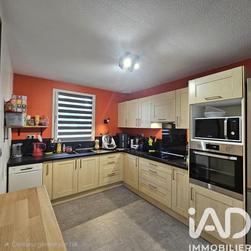 Maison - 80 m² - 4 pièces