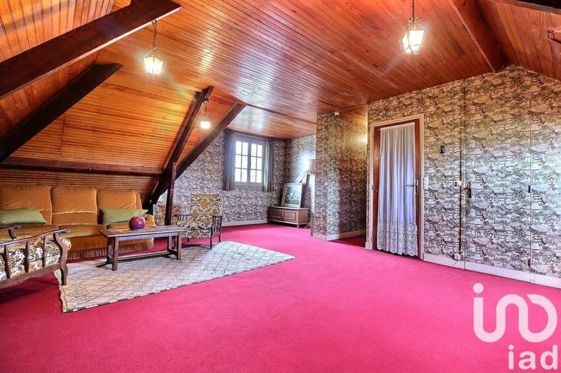 Maison - 170 m² - 9 pièces