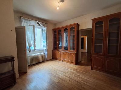Appartement - 119 m² - 7 pièces