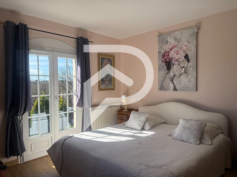 Villa - 200 m² - 5 pièces