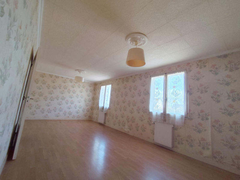 Maison - 115 m² - 6 pièces