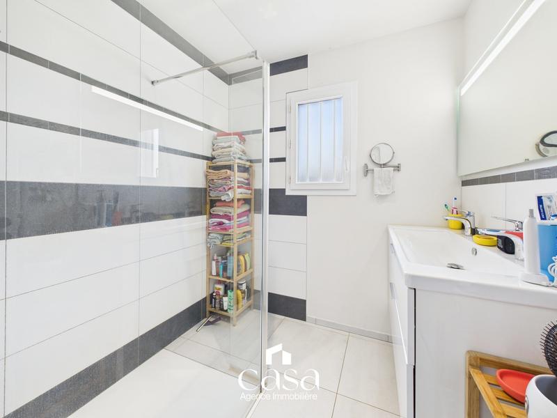 Maison - 107 m² - 6 pièces