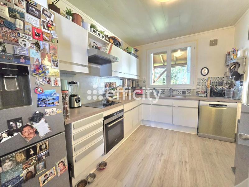 Maison - 95 m² - 6 pièces