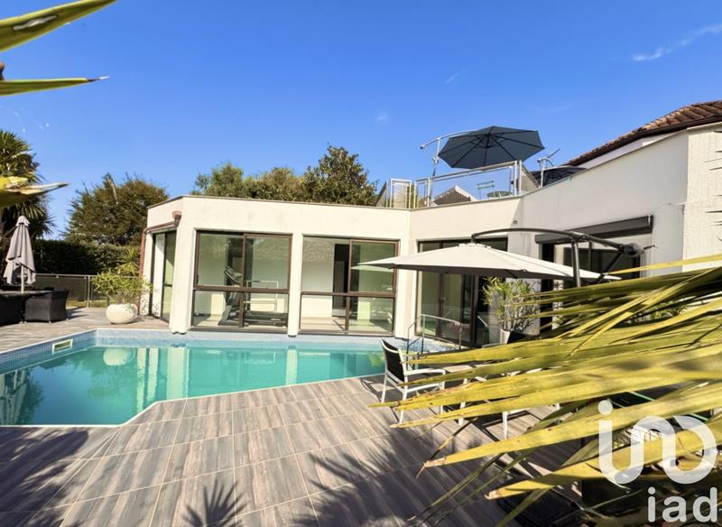 Maison de maîtres - 220 m² - 5 pièces