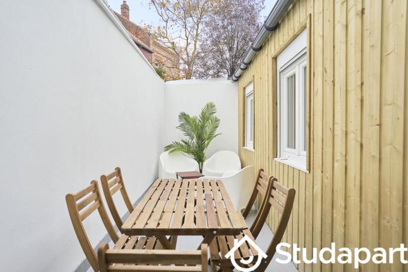 Chambre - 11 m² - 1 pièce