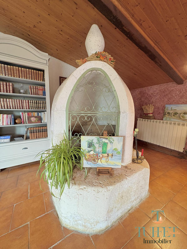 Maison - 274 m² - 9 pièces