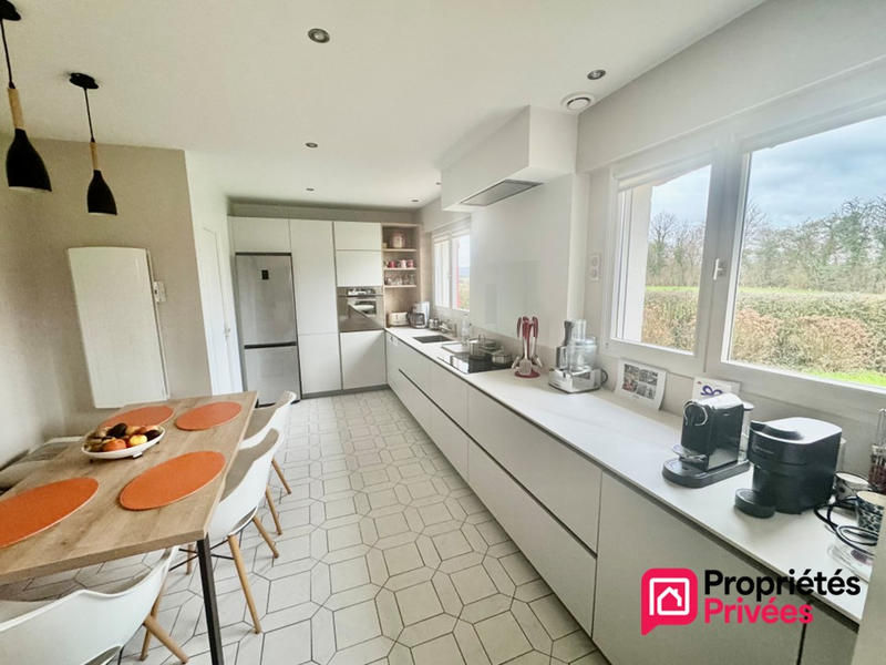 Maison - 141 m² - 7 pièces