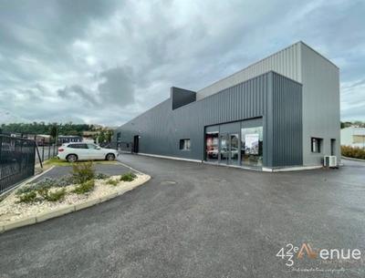 Local commercial - 330 m²