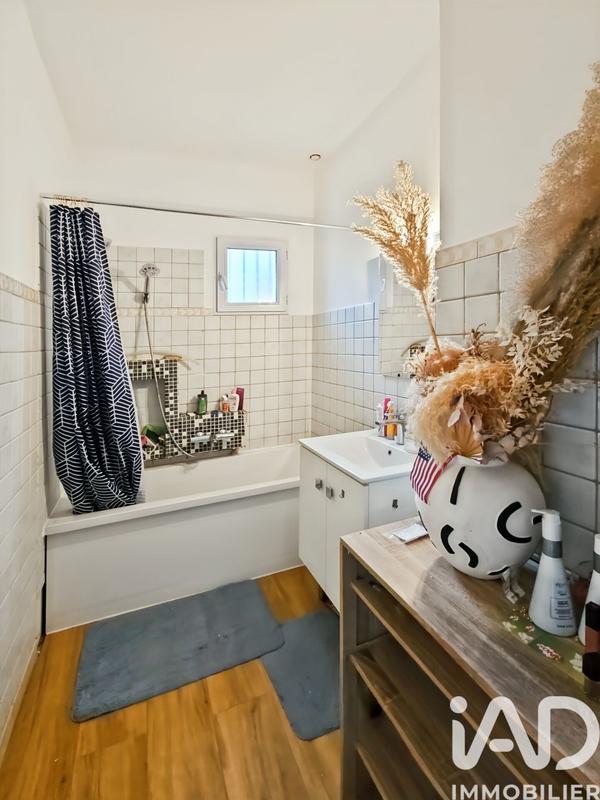 Maison - 185 m² - 9 pièces