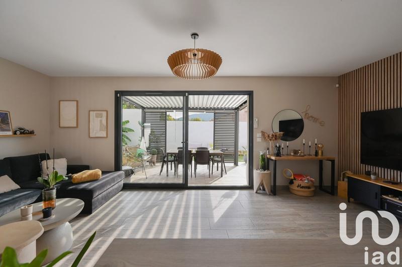 Maison - 86 m² - 4 pièces