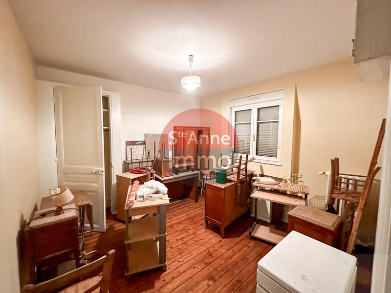 Maison - 300 m² - 12 pièces