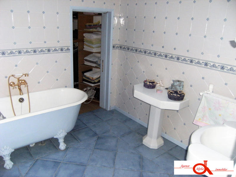 Maison ancienne - 310 m² - 10 pièces