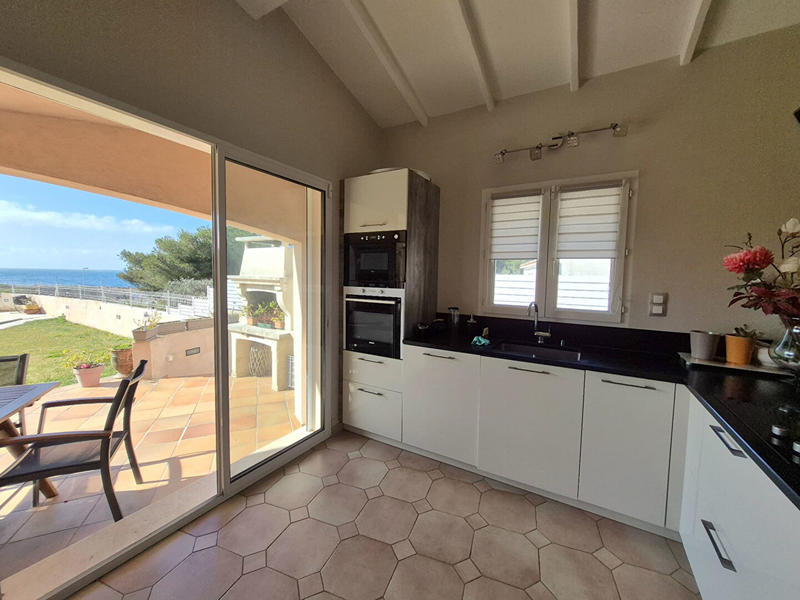 Maison - 145 m² - 5 pièces