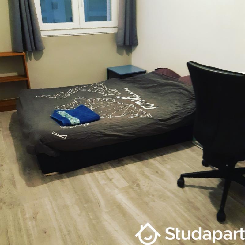 Chambre - 11 m² - 1 pièce