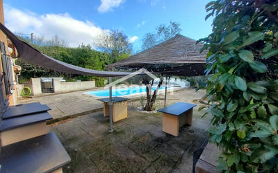 Villa - 183 m² - 6 pièces