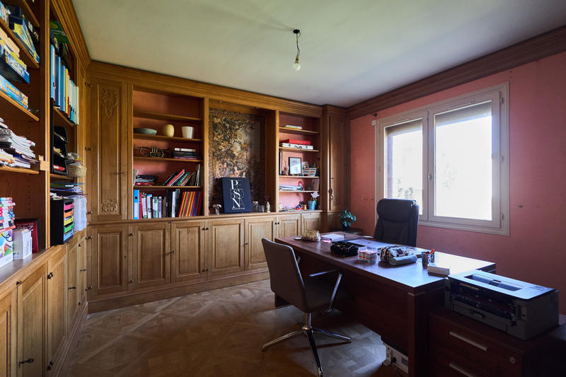 Maison - 237 m² - 9 pièces