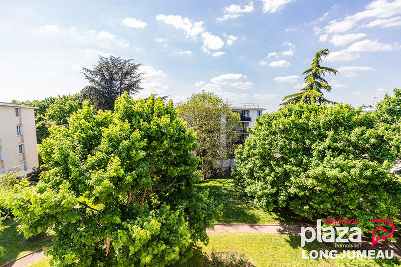 Appartement - 90 m² - 5 pièces