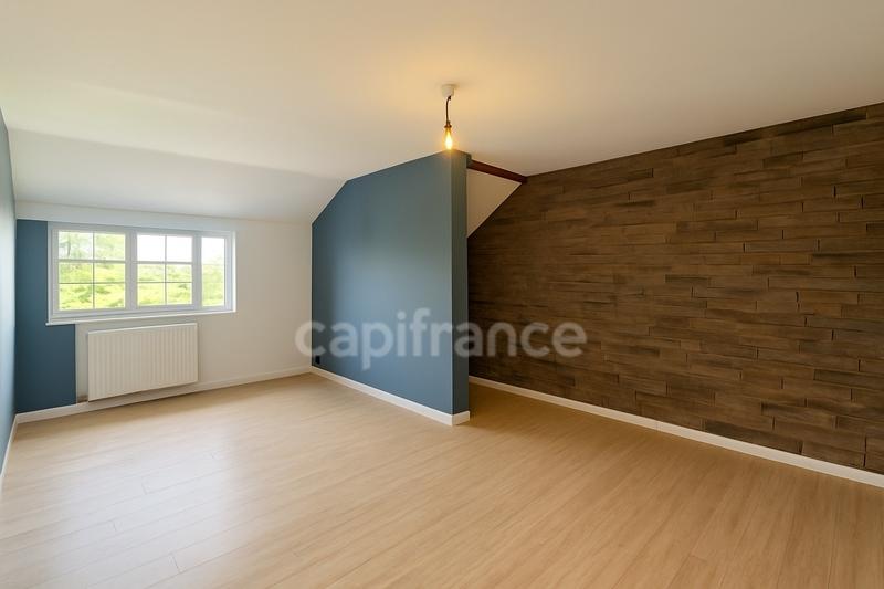 Maison - 222 m² - 8 pièces