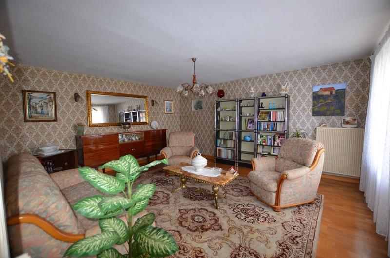 Maison de village - 243 m² - 10 pièces