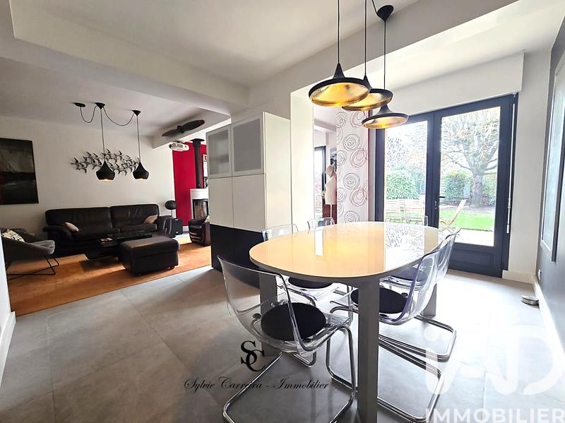 Maison - 144 m² - 7 pièces