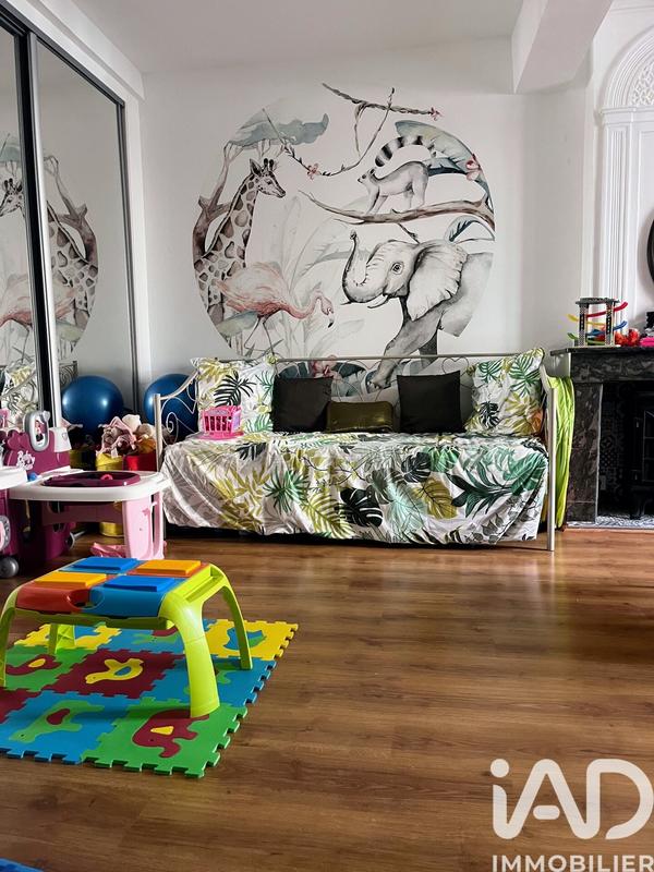 Maison - 475 m² - 13 pièces