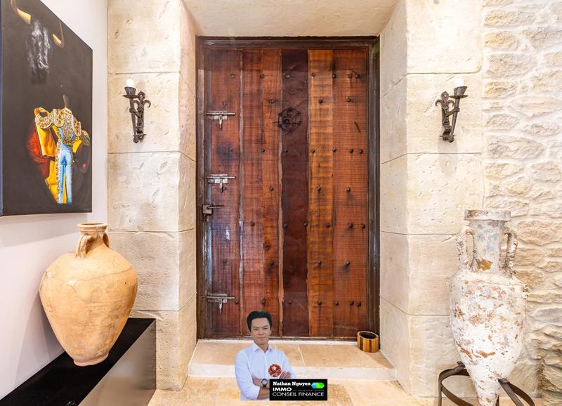 Mas - 303 m² - 9 pièces