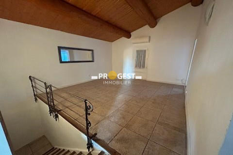 Appartement - 100 m² - 3 pièces