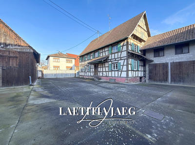 Maison - 196 m² - 8 pièces