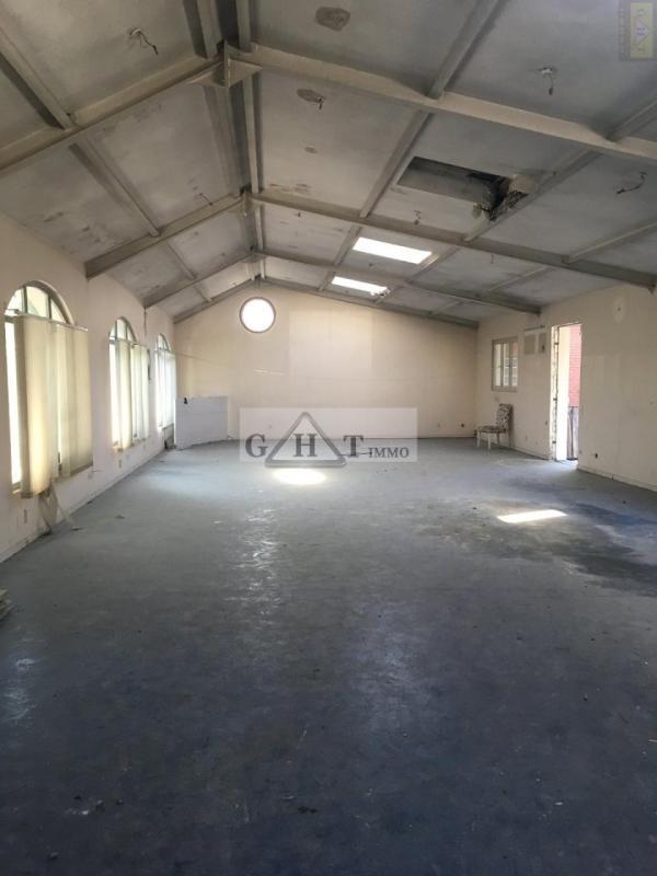 Entrepôt - 1 009 m²