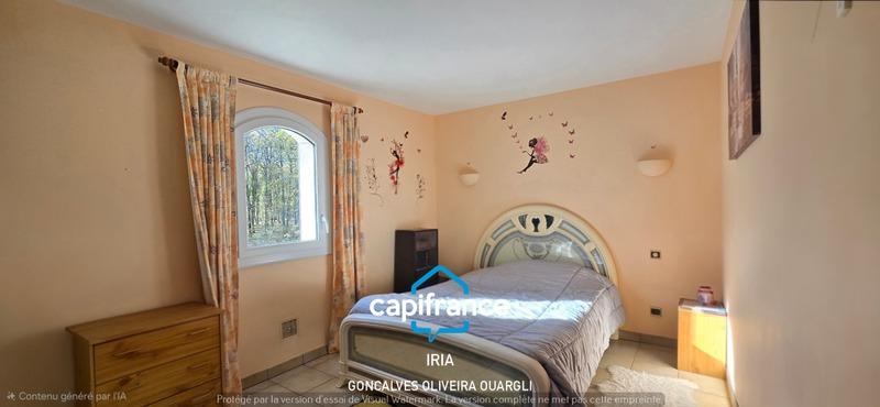 Propriété - 190 m² - 6 pièces