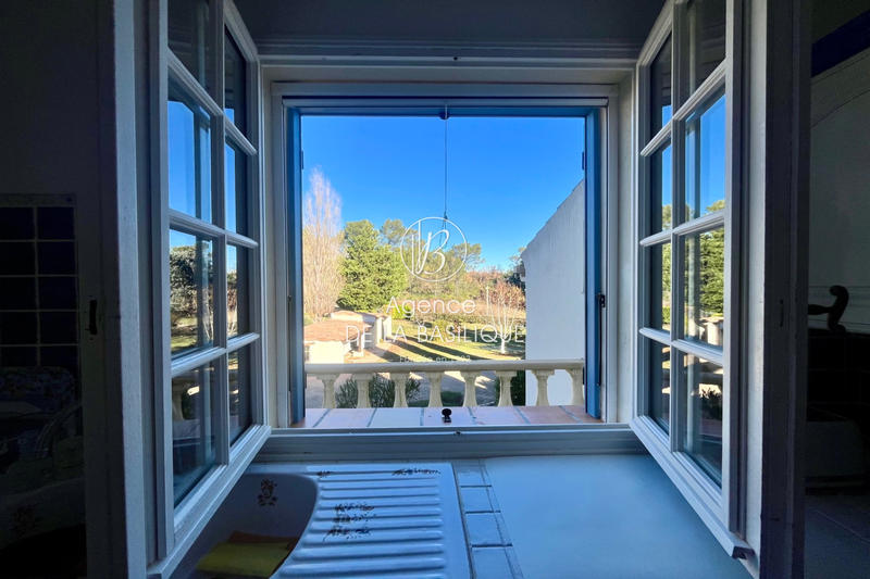 Maison - 232 m² - 8 pièces