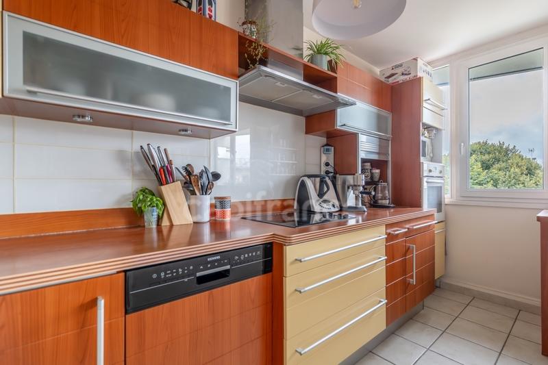 Appartement - 100 m² - 6 pièces