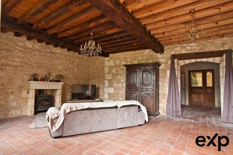 Maison - 171 m² - 7 pièces