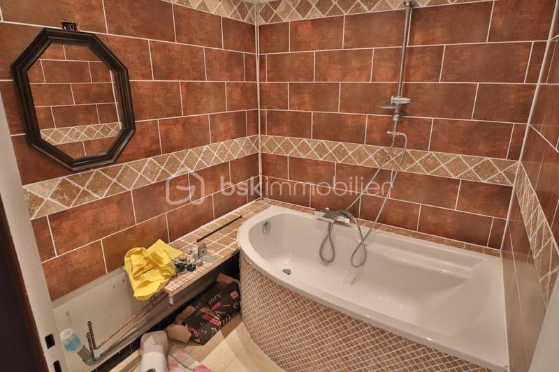 Maison de village - 190 m² - 8 pièces