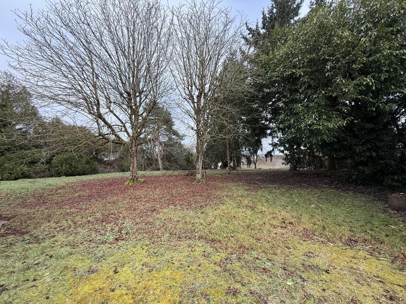 Maison - 220 m² - 8 pièces