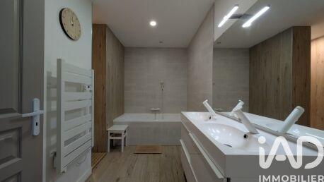 Maison - 200 m² - 7 pièces