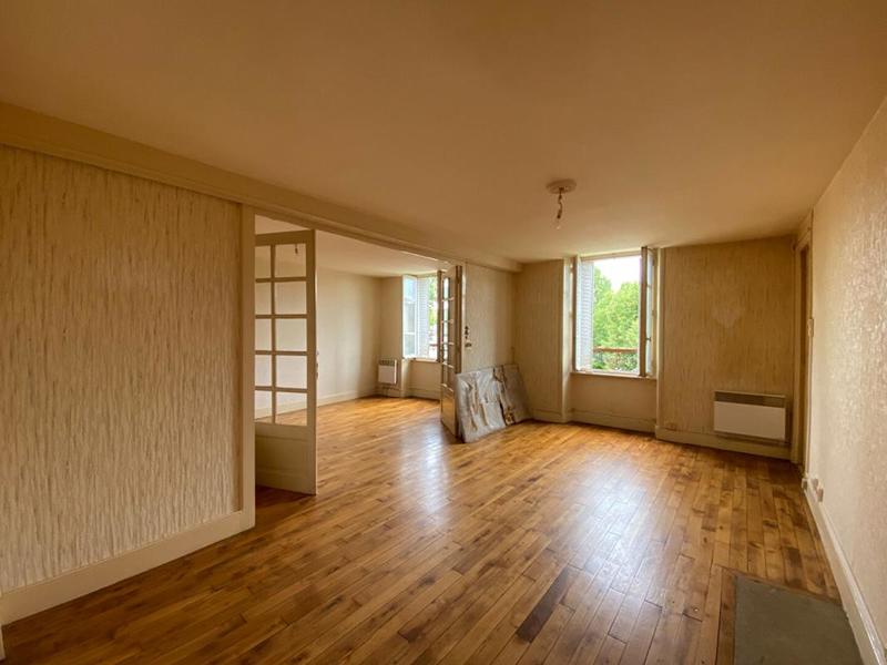 Maison - 300 m² - 15 pièces