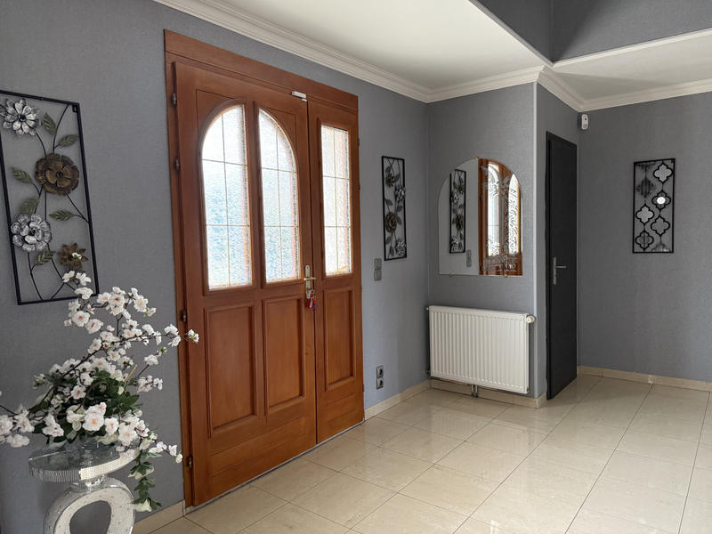 Maison - 277 m² - 8 pièces