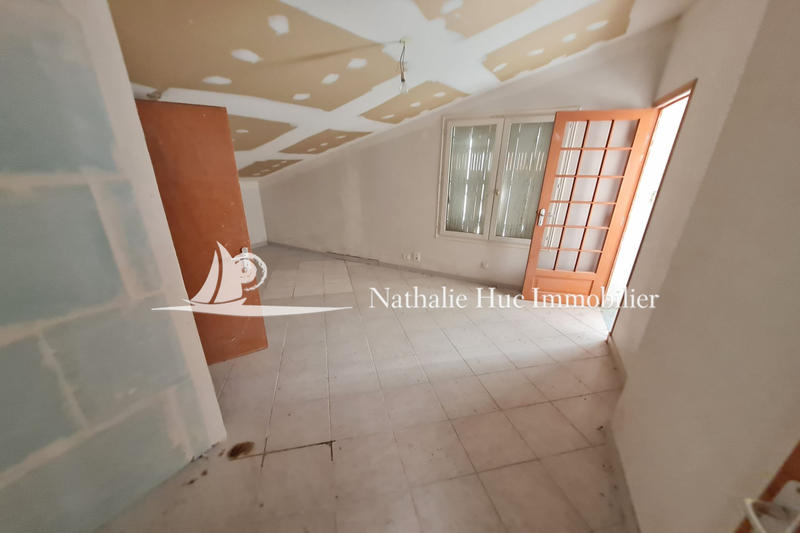 Maison - 300 m² - 9 pièces