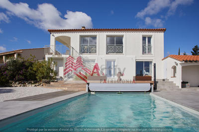 Villa - 212 m² - 6 pièces