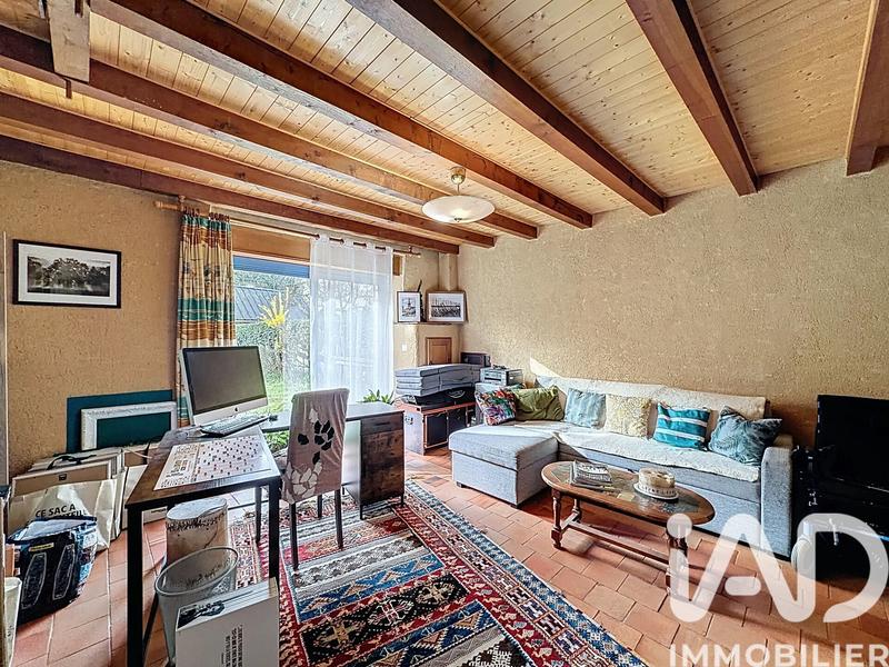 Maison - 270 m² - 9 pièces