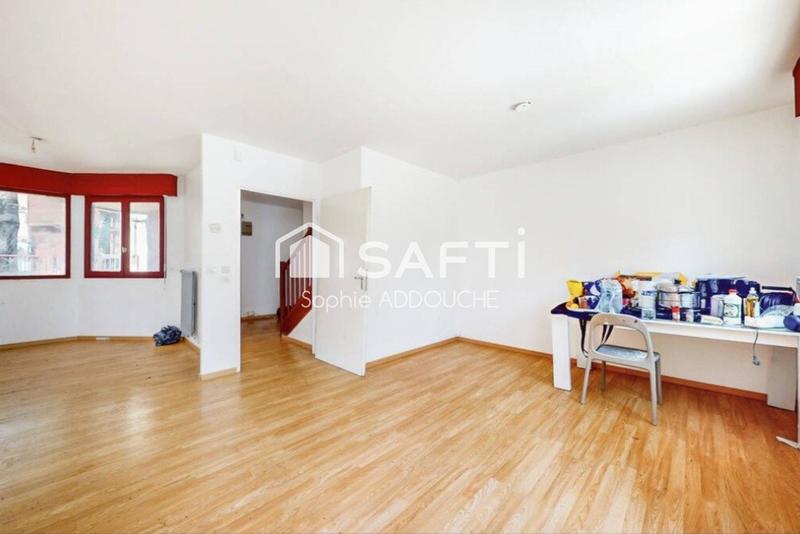 Maison - 96 m² - 5 pièces