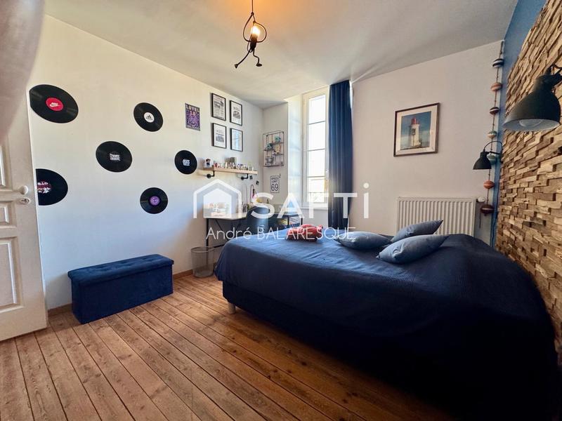 Maison - 175 m² - 8 pièces