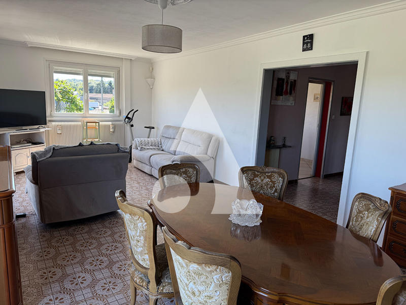 Maison - 205 m² - 10 pièces